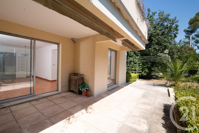 Appartement F5 à vendre - 5 pièces - 92.04 m2 - TOULON - 83 - PROVENCE-ALPES-COTE-D-AZUR - Century 21 Le Mourillon