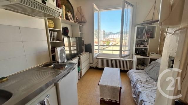 Studio à vendre - 1 pièce - 11.45 m2 - TOULON - 83 - PROVENCE-ALPES-COTE-D-AZUR - Century 21 Le Mourillon