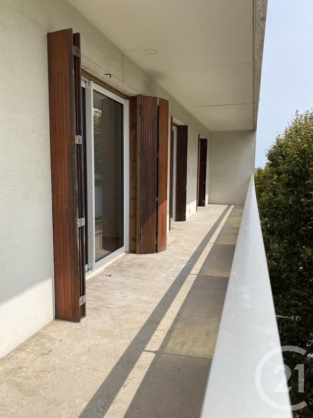 Appartement T4 à vendre - 4 pièces - 80.0 m2 - TOULON - 83 - PROVENCE-ALPES-COTE-D-AZUR - Century 21 Le Mourillon