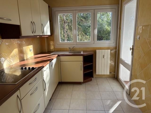 Appartement F4 à vendre - 4 pièces - 76.88 m2 - TOULON - 83 - PROVENCE-ALPES-COTE-D-AZUR - Century 21 Le Mourillon