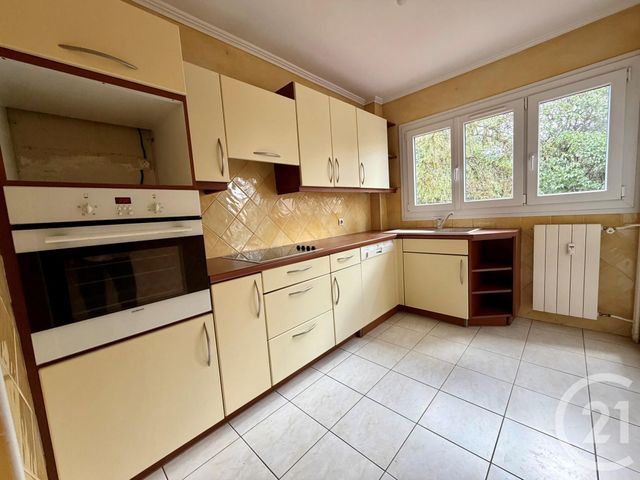 Appartement F4 à vendre - 4 pièces - 76.88 m2 - TOULON - 83 - PROVENCE-ALPES-COTE-D-AZUR - Century 21 Le Mourillon