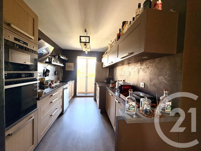 Appartement F7 à vendre - 7 pièces - 103.98 m2 - TOULON - 83 - PROVENCE-ALPES-COTE-D-AZUR - Century 21 Le Mourillon