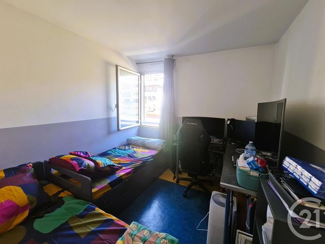 Appartement T4 à vendre - 4 pièces - 73.36 m2 - TOULON - 83 - PROVENCE-ALPES-COTE-D-AZUR - Century 21 Le Mourillon