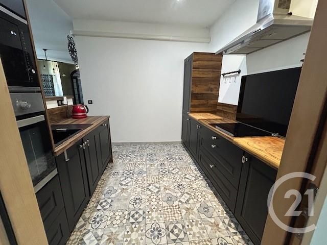 Appartement F5 à vendre - 5 pièces - 113.0 m2 - TOULON - 83 - PROVENCE-ALPES-COTE-D-AZUR - Century 21 Le Mourillon