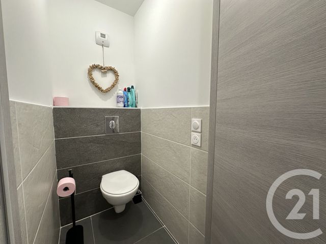 Appartement F3 à louer - 3 pièces - 64.97 m2 - TOULON - 83 - PROVENCE-ALPES-COTE-D-AZUR - Century 21 Le Mourillon