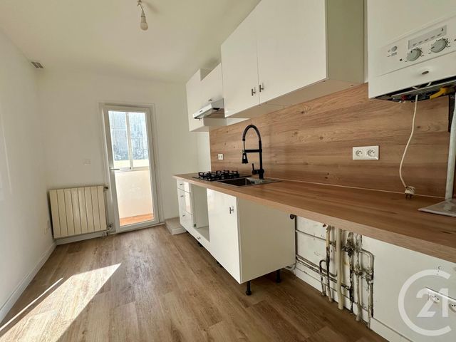 Appartement F3 à louer - 3 pièces - 61.63 m2 - TOULON - 83 - PROVENCE-ALPES-COTE-D-AZUR - Century 21 Le Mourillon