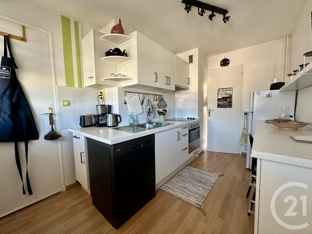 Afficher la photo en grand Appartement à vendre - 3 pièces - 53.2 m2 - TOULON - 83 - PROVENCE-ALPES-COTE-D-AZUR - Century 21 Le Mourillon