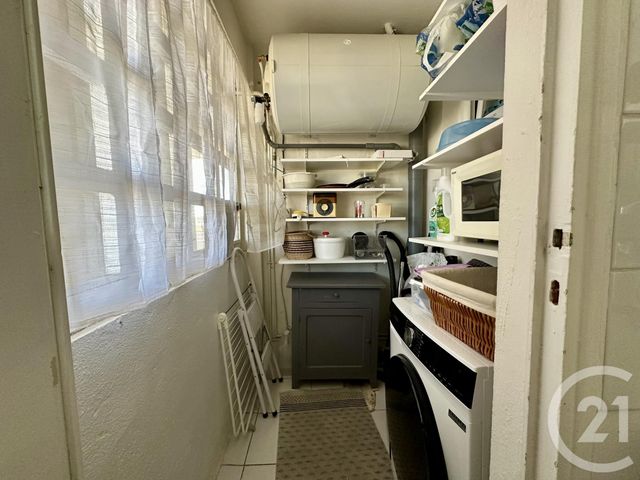 Afficher la photo en grand Appartement à vendre - 3 pièces - 53.2 m2 - TOULON - 83 - PROVENCE-ALPES-COTE-D-AZUR - Century 21 Le Mourillon