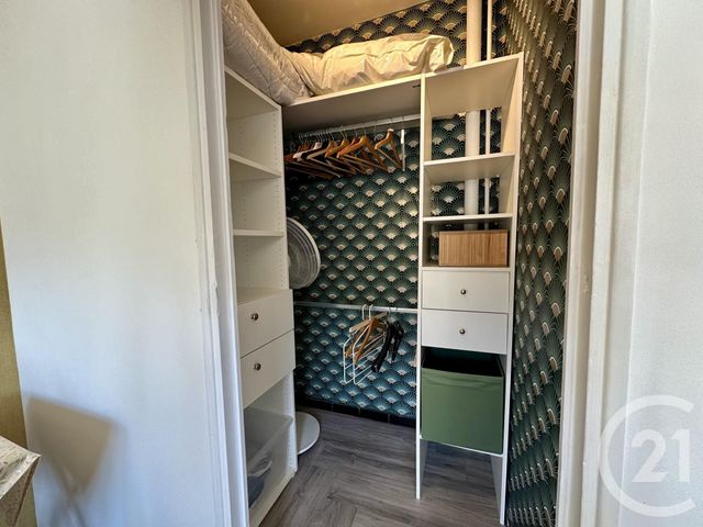 Afficher la photo en grand Appartement à vendre - 3 pièces - 53.2 m2 - TOULON - 83 - PROVENCE-ALPES-COTE-D-AZUR - Century 21 Le Mourillon