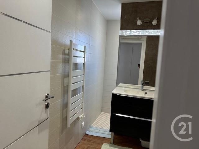 Appartement F3 à vendre - 3 pièces - 66.63 m2 - TOULON - 83 - PROVENCE-ALPES-COTE-D-AZUR - Century 21 Le Mourillon