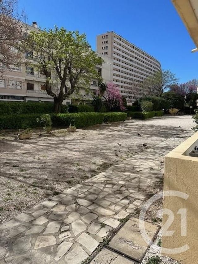 Appartement F3 à vendre - 3 pièces - 66.63 m2 - TOULON - 83 - PROVENCE-ALPES-COTE-D-AZUR - Century 21 Le Mourillon