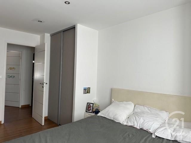 Appartement F3 à vendre - 3 pièces - 66.63 m2 - TOULON - 83 - PROVENCE-ALPES-COTE-D-AZUR - Century 21 Le Mourillon