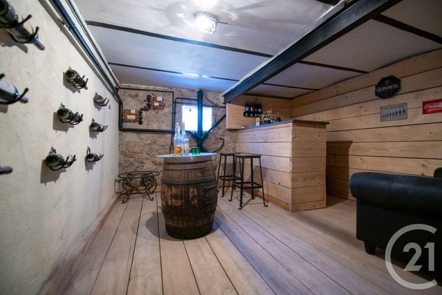 maison à vendre - 6 pièces - 177.81 m2 - OLLIOULES - 83 - PROVENCE-ALPES-COTE-D-AZUR - Century 21 Le Mourillon