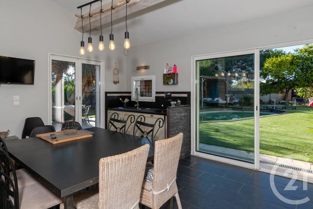 maison à vendre - 6 pièces - 177.81 m2 - OLLIOULES - 83 - PROVENCE-ALPES-COTE-D-AZUR - Century 21 Le Mourillon