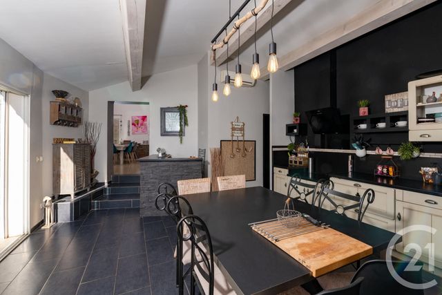 maison à vendre - 6 pièces - 177.81 m2 - OLLIOULES - 83 - PROVENCE-ALPES-COTE-D-AZUR - Century 21 Le Mourillon