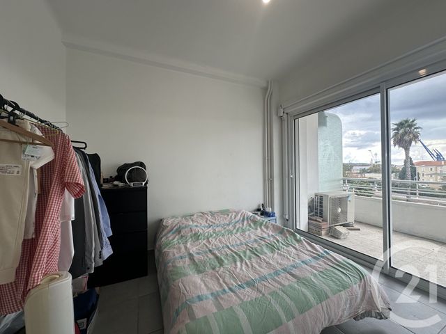 Appartement F5 à vendre - 5 pièces - 82.35 m2 - TOULON - 83 - PROVENCE-ALPES-COTE-D-AZUR - Century 21 Le Mourillon