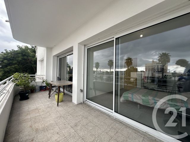 Appartement F5 à vendre - 5 pièces - 82.35 m2 - TOULON - 83 - PROVENCE-ALPES-COTE-D-AZUR - Century 21 Le Mourillon