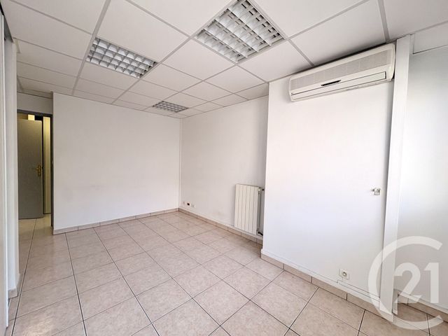 Afficher la photo en grand divers à vendre - 103.0 m2 - TOULON - 83 - PROVENCE-ALPES-COTE-D-AZUR - Century 21 Le Mourillon