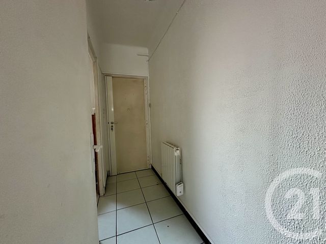 Appartement F1 à vendre - 1 pièce - 24.0 m2 - TOULON - 83 - PROVENCE-ALPES-COTE-D-AZUR - Century 21 Le Mourillon