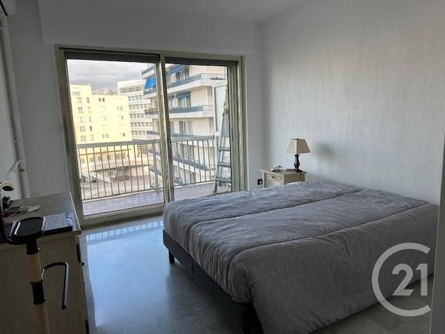 Appartement F4 à vendre - 4 pièces - 101.85 m2 - TOULON - 83 - PROVENCE-ALPES-COTE-D-AZUR - Century 21 Le Mourillon