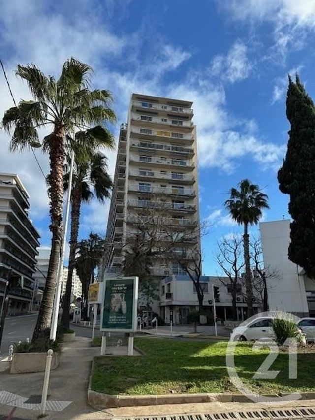 Appartement F4 à vendre - 4 pièces - 101.85 m2 - TOULON - 83 - PROVENCE-ALPES-COTE-D-AZUR - Century 21 Le Mourillon
