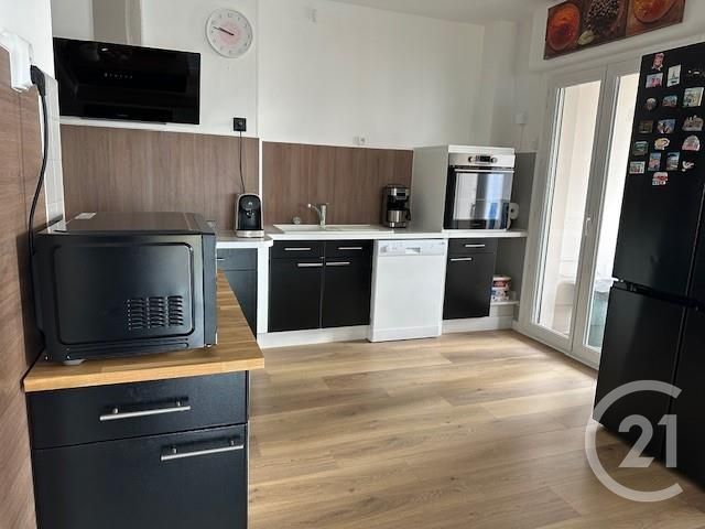 Appartement F4 à vendre - 4 pièces - 101.85 m2 - TOULON - 83 - PROVENCE-ALPES-COTE-D-AZUR - Century 21 Le Mourillon