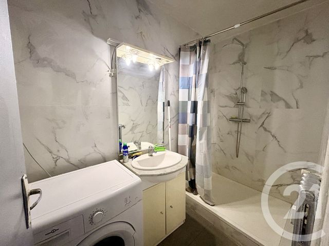 Appartement F4 à vendre - 4 pièces - 56.75 m2 - TOULON - 83 - PROVENCE-ALPES-COTE-D-AZUR - Century 21 Le Mourillon