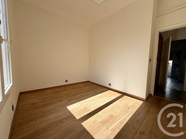 Appartement F5 à vendre - 4 pièces - 96.61 m2 - TOULON - 83 - PROVENCE-ALPES-COTE-D-AZUR - Century 21 Le Mourillon