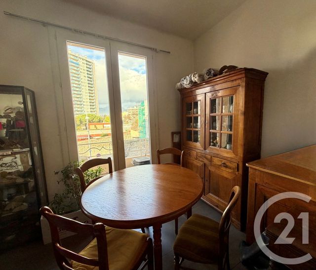 Appartement F5 à vendre - 4 pièces - 96.61 m2 - TOULON - 83 - PROVENCE-ALPES-COTE-D-AZUR - Century 21 Le Mourillon