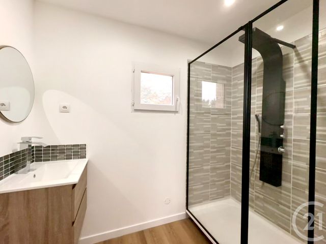 Appartement F2 à vendre - 2 pièces - 55.91 m2 - TOULON - 83 - PROVENCE-ALPES-COTE-D-AZUR - Century 21 Le Mourillon