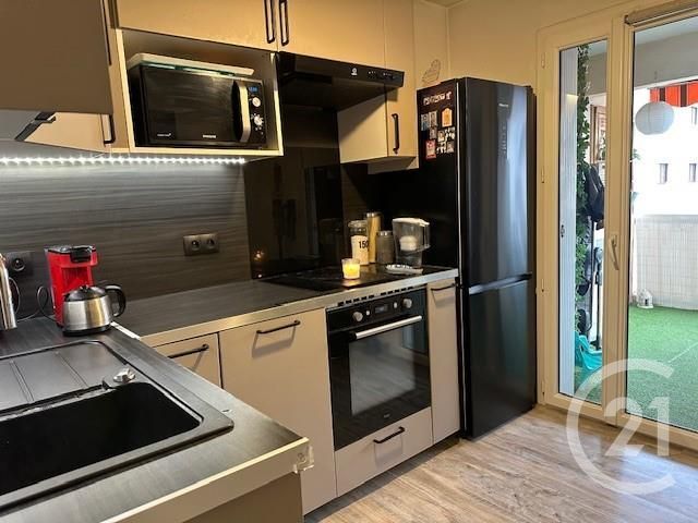 Appartement F3 à vendre - 3 pièces - 66.25 m2 - LA VALETTE DU VAR - 83 - PROVENCE-ALPES-COTE-D-AZUR - Century 21 Le Mourillon