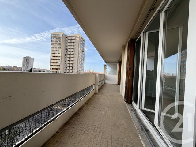 Appartement F2 à vendre - 2 pièces - 55.6 m2 - TOULON - 83 - PROVENCE-ALPES-COTE-D-AZUR - Century 21 Le Mourillon
