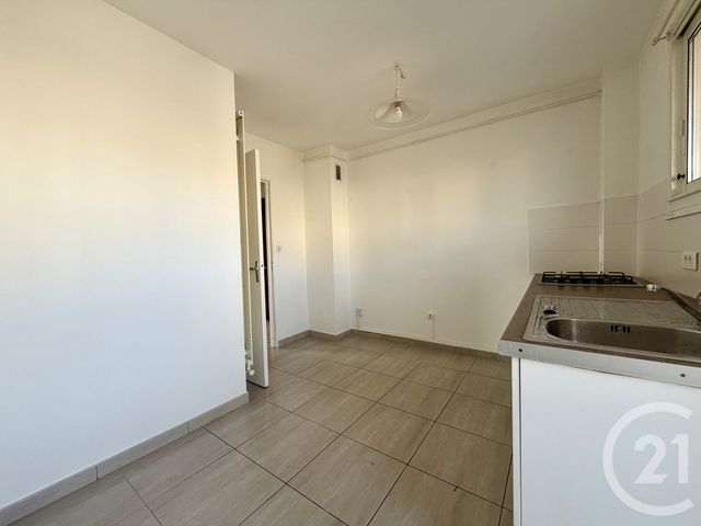 Appartement F2 à vendre - 2 pièces - 55.6 m2 - TOULON - 83 - PROVENCE-ALPES-COTE-D-AZUR - Century 21 Le Mourillon