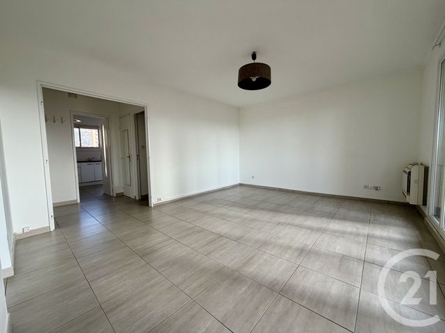 Appartement F2 à vendre - 2 pièces - 55.6 m2 - TOULON - 83 - PROVENCE-ALPES-COTE-D-AZUR - Century 21 Le Mourillon