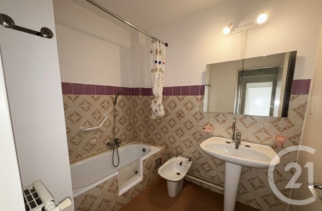 Appartement F2 à vendre - 2 pièces - 50.0 m2 - TOULON - 83 - PROVENCE-ALPES-COTE-D-AZUR - Century 21 Le Mourillon