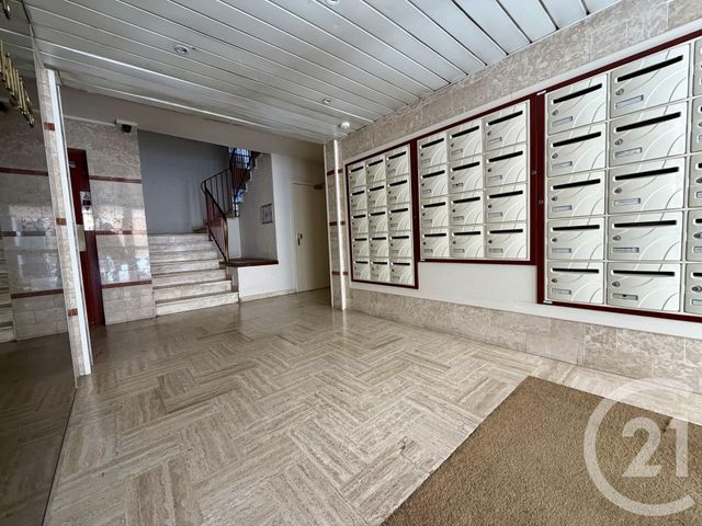 Appartement F2 à vendre - 2 pièces - 41.48 m2 - TOULON - 83 - PROVENCE-ALPES-COTE-D-AZUR - Century 21 Le Mourillon