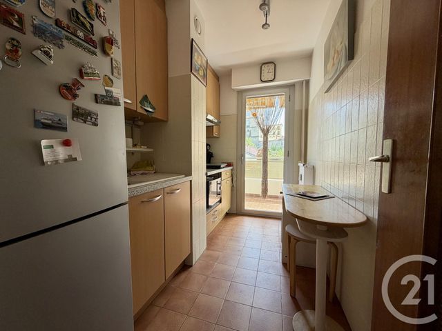 Appartement F2 à vendre - 2 pièces - 41.48 m2 - TOULON - 83 - PROVENCE-ALPES-COTE-D-AZUR - Century 21 Le Mourillon