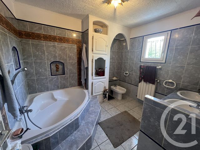 maison à vendre - 6 pièces - 170.0 m2 - ROCBARON - 83 - PROVENCE-ALPES-COTE-D-AZUR - Century 21 Le Mourillon