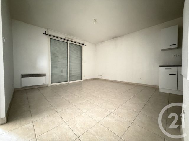 Appartement F2 à vendre - 2 pièces - 41.3 m2 - TOULON - 83 - PROVENCE-ALPES-COTE-D-AZUR - Century 21 Le Mourillon