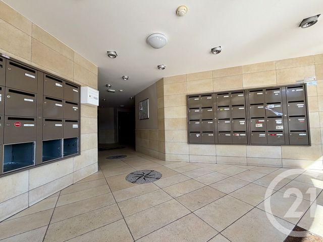 Appartement F2 à vendre - 2 pièces - 41.3 m2 - TOULON - 83 - PROVENCE-ALPES-COTE-D-AZUR - Century 21 Le Mourillon