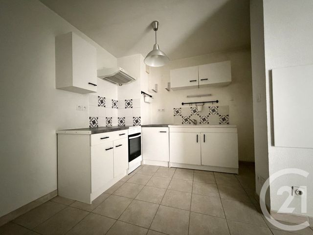 Appartement F2 à vendre - 2 pièces - 41.3 m2 - TOULON - 83 - PROVENCE-ALPES-COTE-D-AZUR - Century 21 Le Mourillon