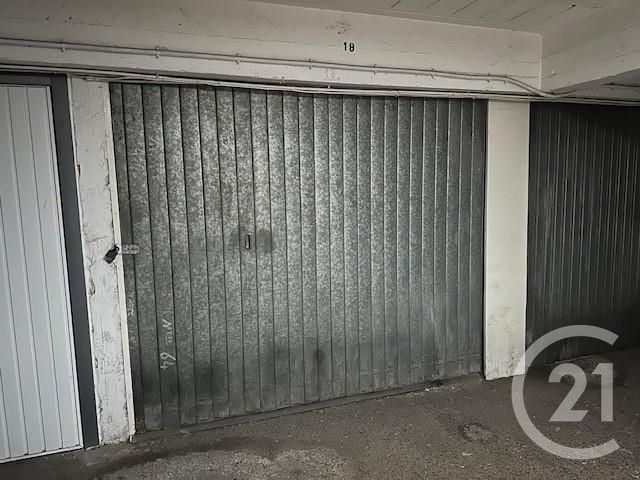 parking - LA VALETTE DU VAR - 83