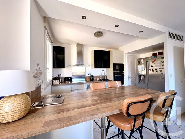 Appartement F3 à vendre - 3 pièces - 66.11 m2 - TOULON - 83 - PROVENCE-ALPES-COTE-D-AZUR - Century 21 Le Mourillon