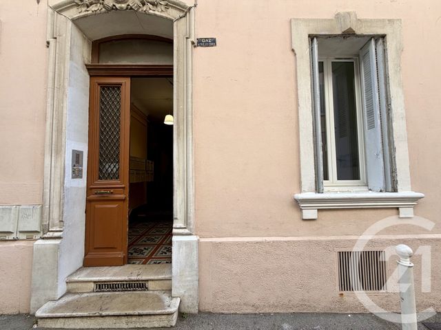 Appartement F2 à louer - 2 pièces - 33.5 m2 - TOULON - 83 - PROVENCE-ALPES-COTE-D-AZUR - Century 21 Le Mourillon