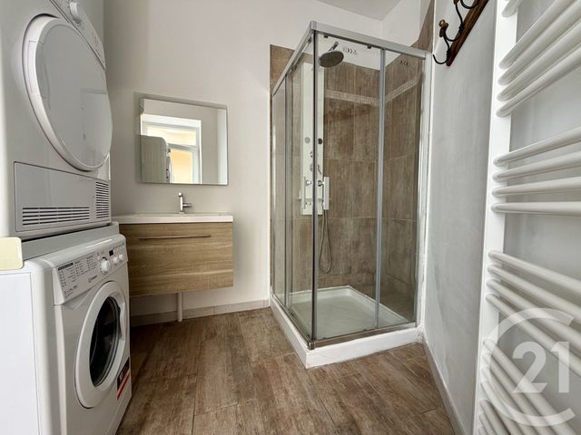 Appartement F2 à louer - 2 pièces - 33.5 m2 - TOULON - 83 - PROVENCE-ALPES-COTE-D-AZUR - Century 21 Le Mourillon