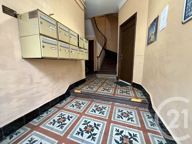 Appartement F2 à louer - 2 pièces - 33.5 m2 - TOULON - 83 - PROVENCE-ALPES-COTE-D-AZUR - Century 21 Le Mourillon